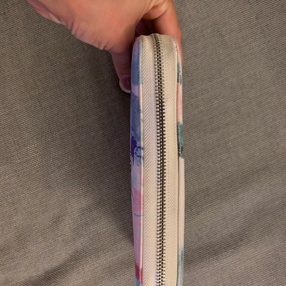 Wallet - Picture 2 of 4